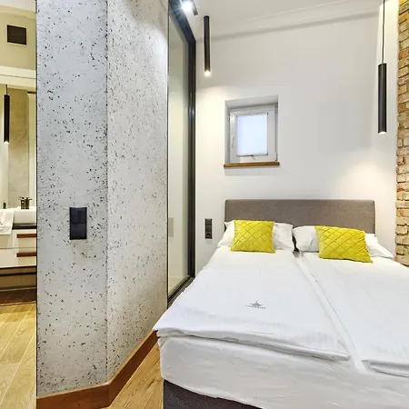 Imperial - Cassino Royal Apartman *